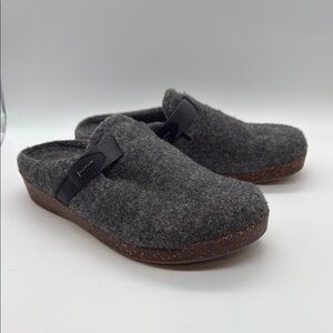 Earth Origins Gray Slippers Cozy Slip-On Design